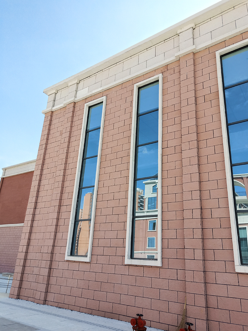 原來建筑外墻要用這材料，難怪它歷久彌新